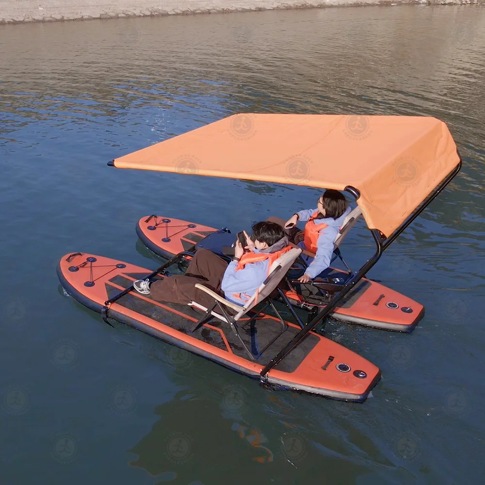 

Надувная двухкорпусная лодка с электромотором и досками для падлбординга для отдыха и арендного бизнеса