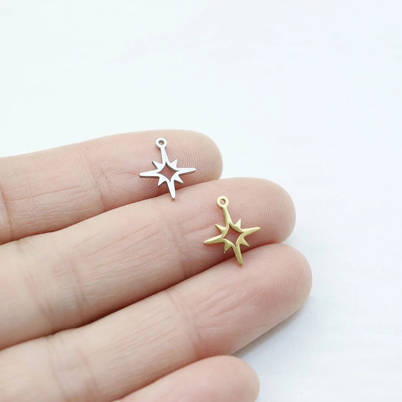 10pcs Stainless Steel Shiny Mini Star Moon Mirro Polished Fashion Accessory Necklace Charms PVD Plate DIY Jewelry Accessory view 6