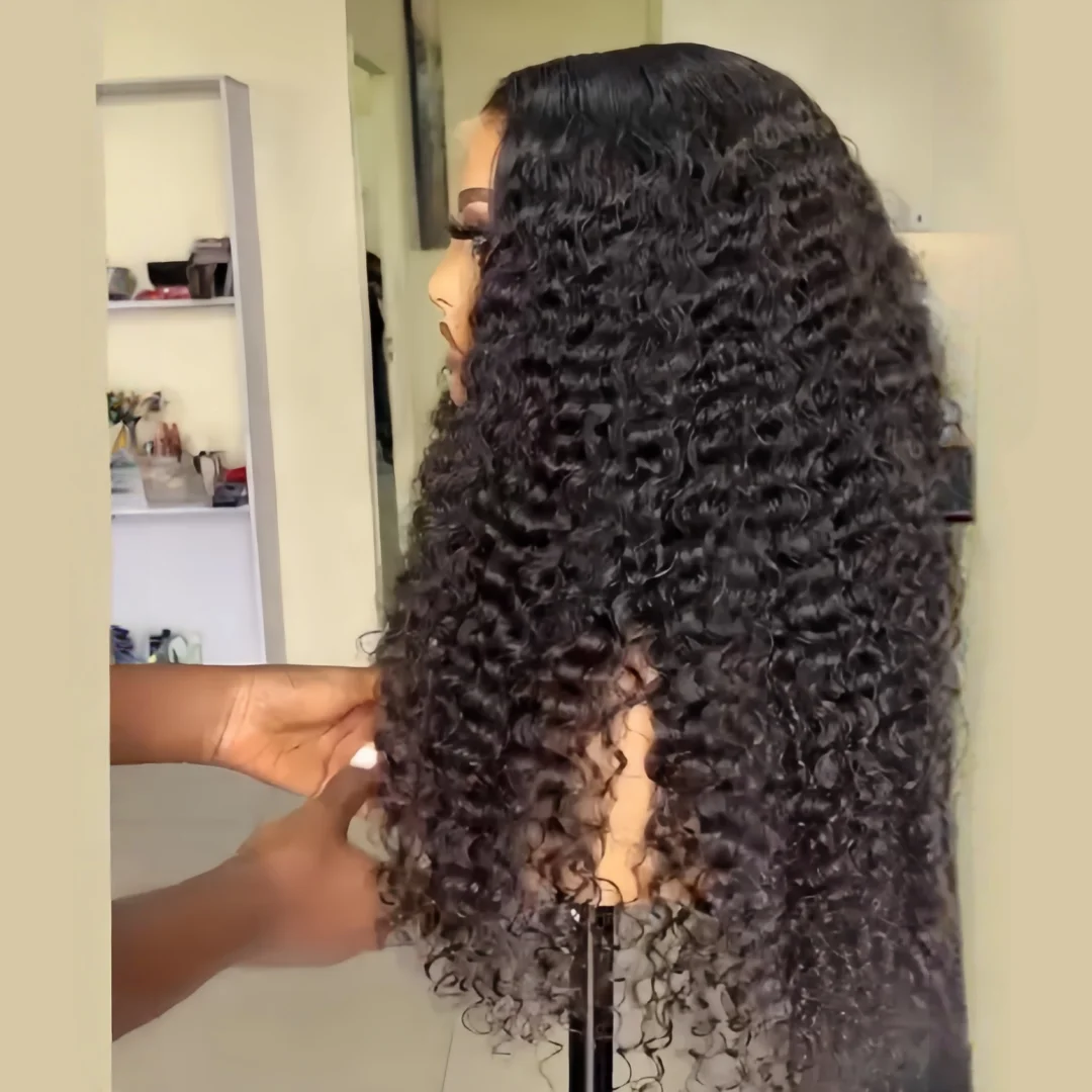 Wig Depan Renda Dalam dengan Kepadatan 180 Keriting Panjang 26 Inci Hitam Tanpa Lem Lembut untuk Wanita dengan Rambut Bayi Garis Rambut Alami Yang Telah Dipetik