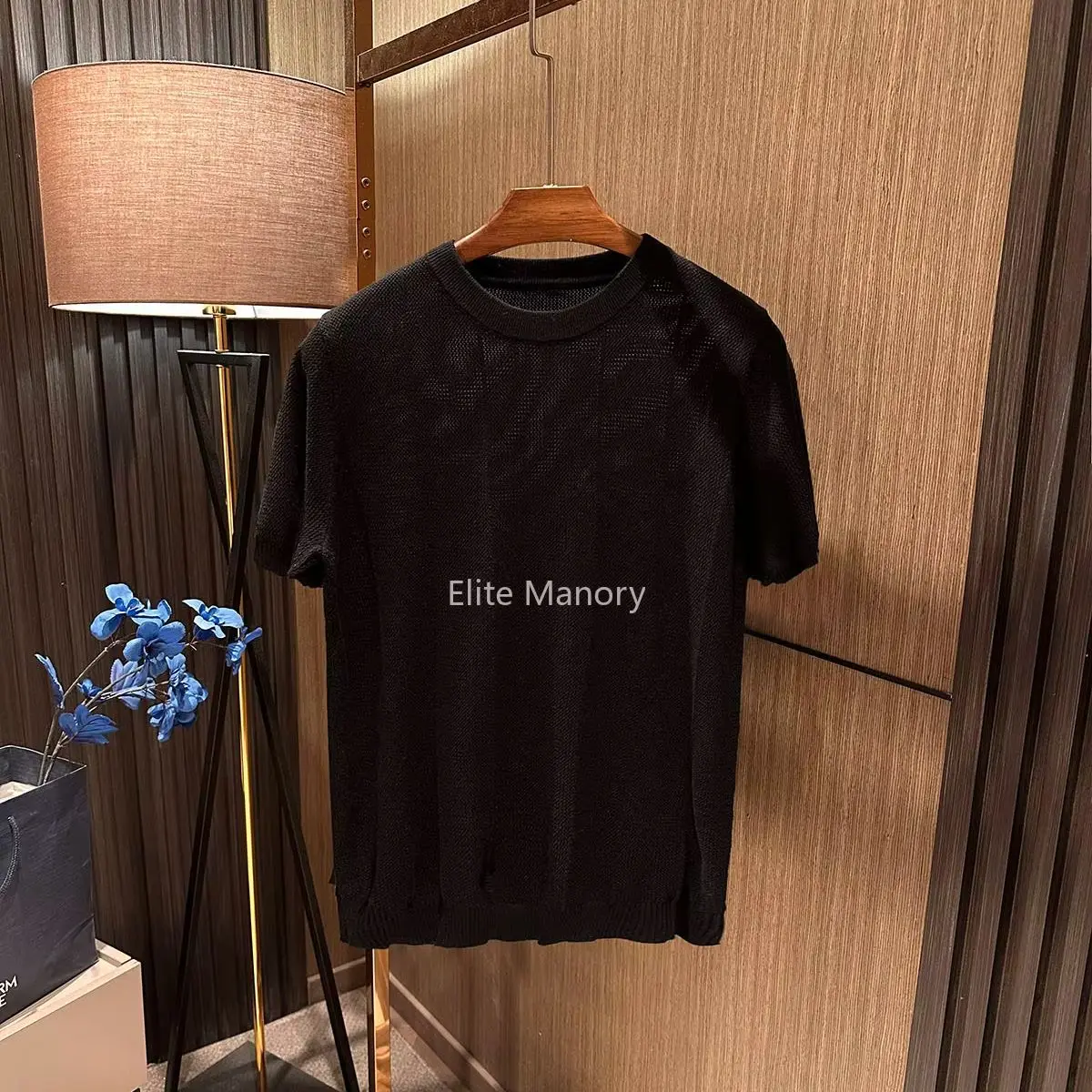 [Natural and casual needles and hollowing out] Men's high-quality solid-color round neck high-end cotton knitted short
