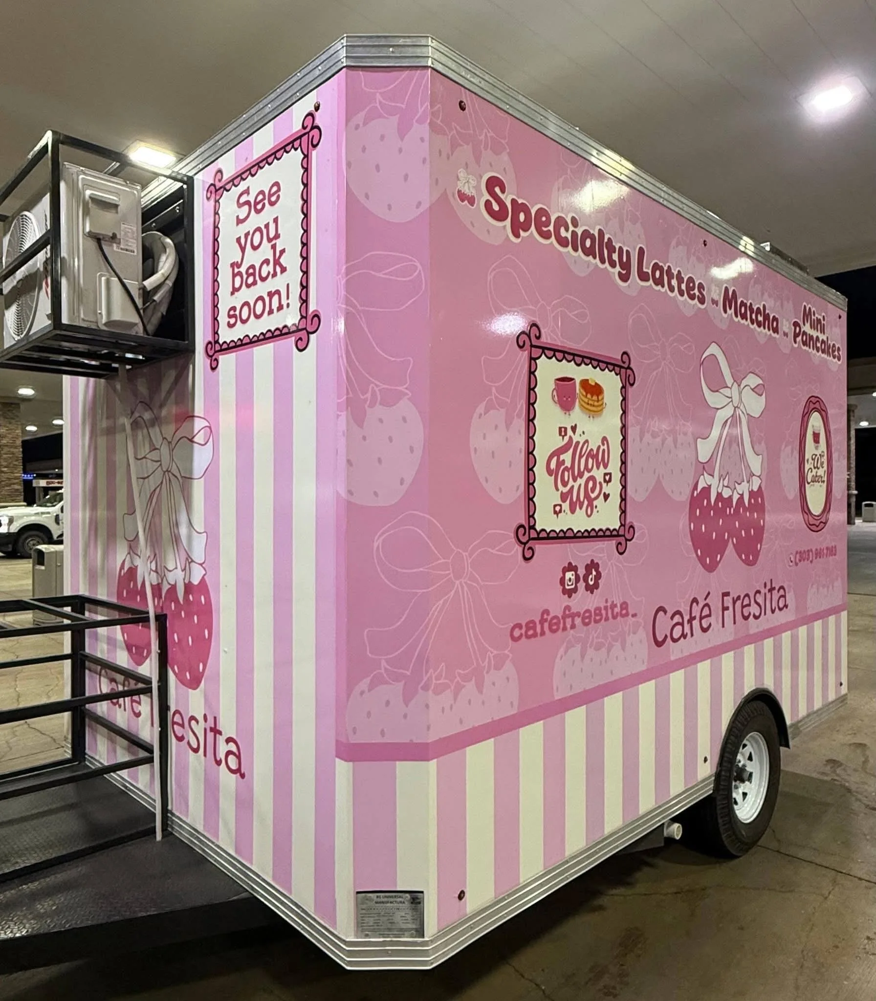 

Remolque De Helados Icecream Truck Small Coffee Cakes Pastry Dessert Lemonade Cart Mobile Burger Van Catering Trailer