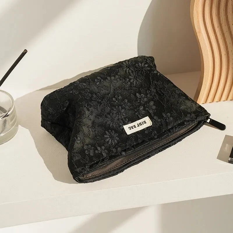 Borsa per il trucco da donna Borsa per il trucco con ricamo nero di grande capacità per rossetto Borsa per cellulare Pochette per pendolari Borsa da toilette da viaggio