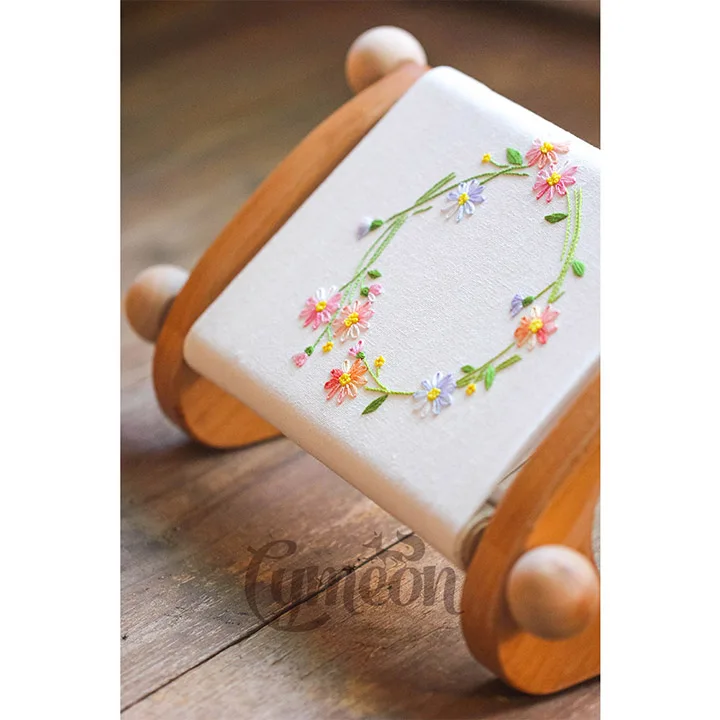 

High quality wooden 29*19.5cm handmade embroidery table to make your diy work easily