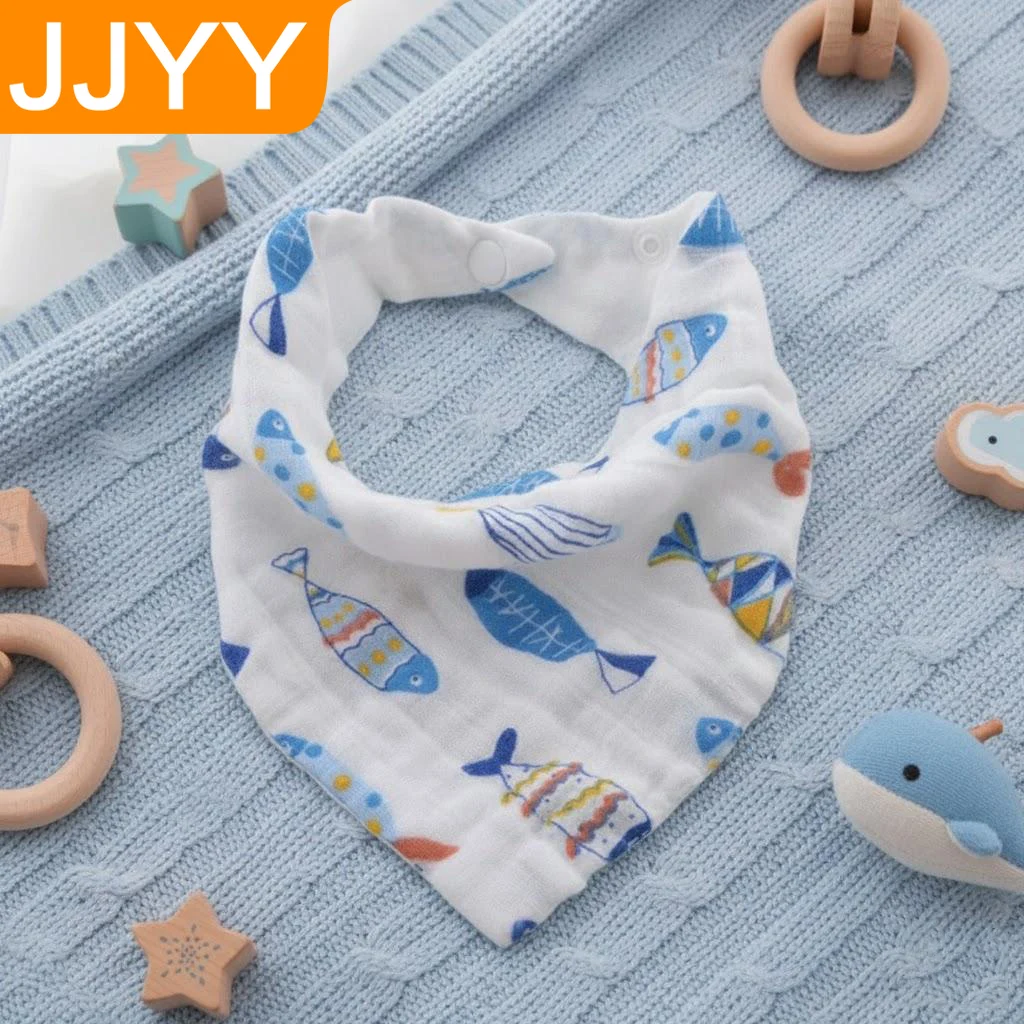 

Нагрудник-треугольник для малышей, мягкий, с застежкой-кнопкой, с мультяшным принтом, плиссированный, для кормления новорожденных мальчиков и девочек