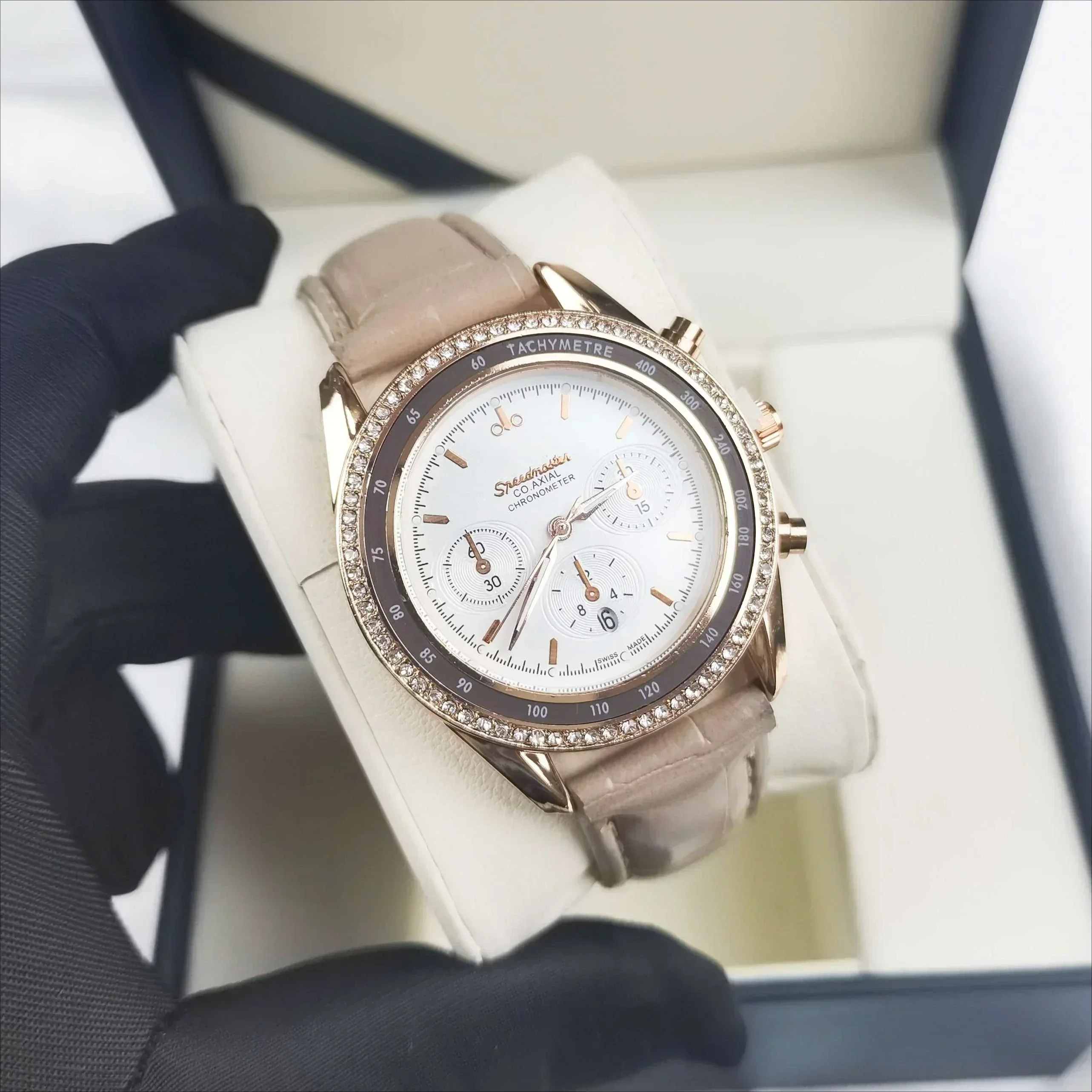 スポーツメンズデジタルクォーツ時計、クロノグラフ、メンズ防水アウトドアウォッチ、送料無料