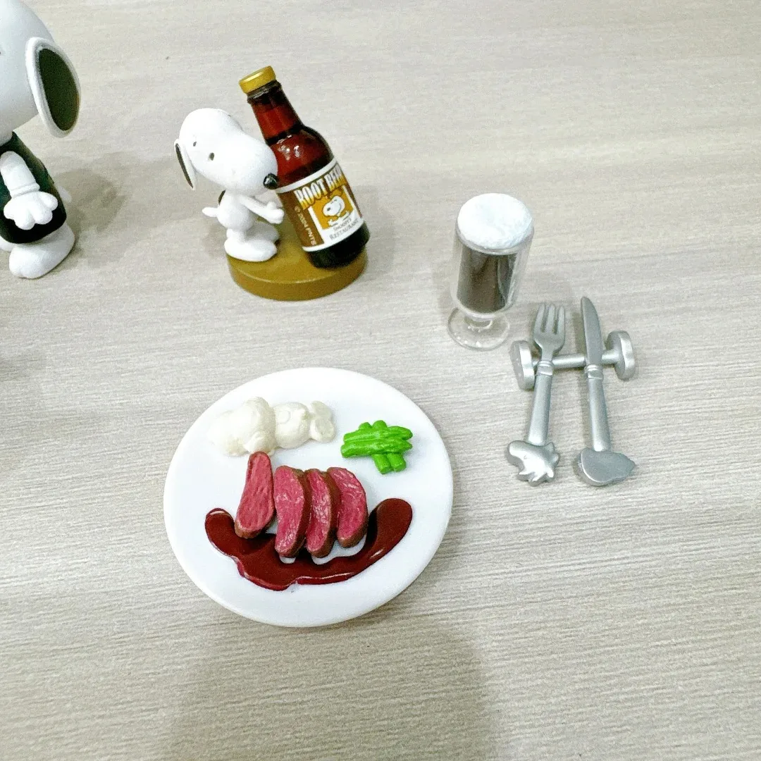 rement Snoopy Restaurant American Sweets Shop Series Mini Figure Blind Box Steak Meal Wine Dessert Display Model Collectible Toy view 5
