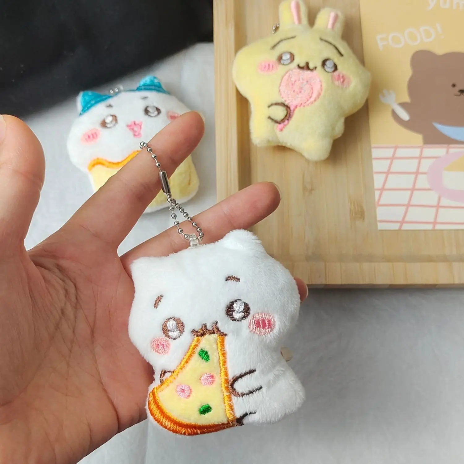 

MINISO Chiikawa Hachiware Creative Funny Cute Give Your Best Friend Plush Keychain Bag Doll Hanging Decorations Couple Style