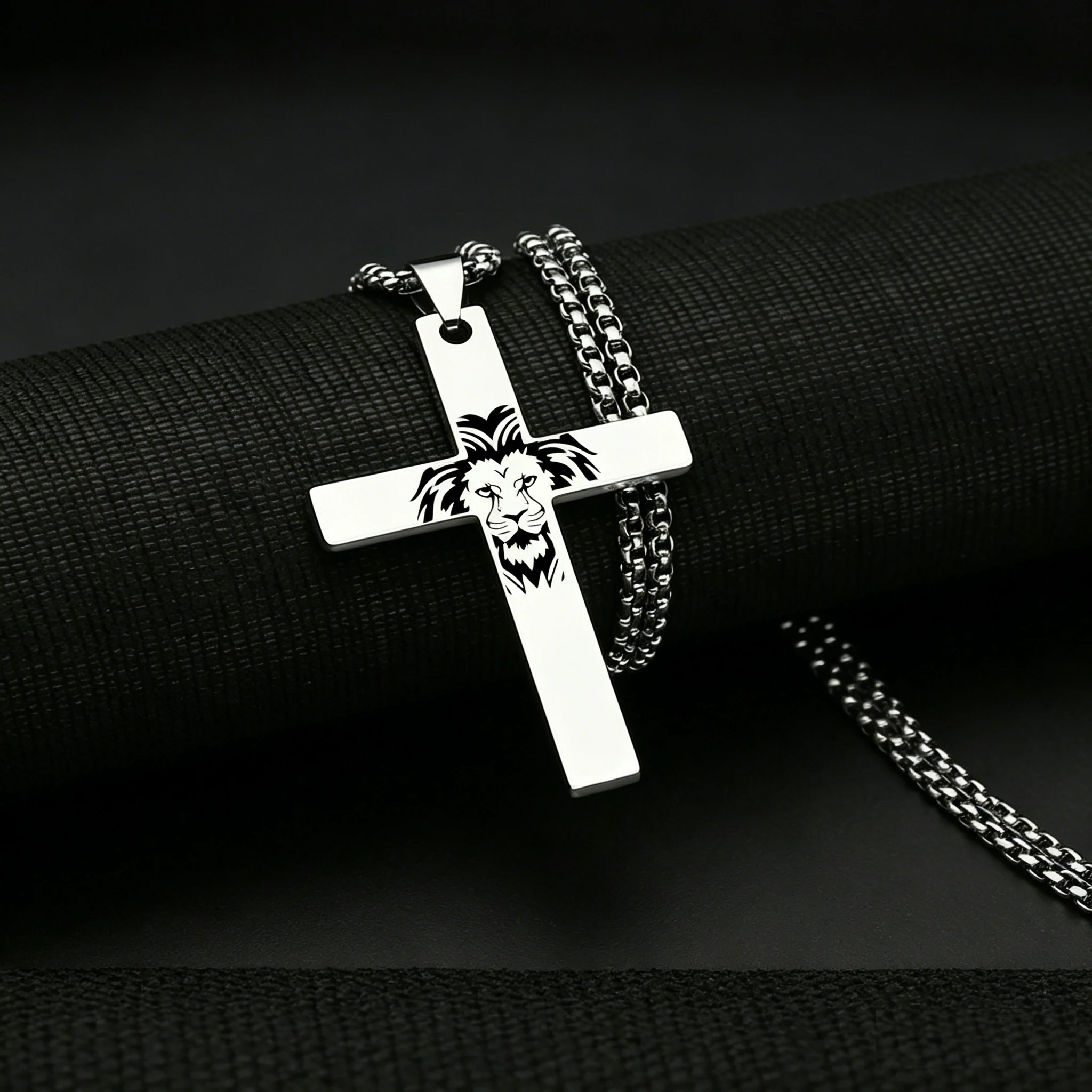 Inspirational Christian Lion Cross Pendant Double Sided Necklace Engraved Stainless Steel Religious Jewelry Gift For Men