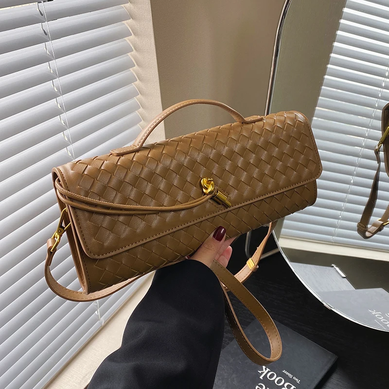 

Luxury High-End Minimalist Vintage Leather Crossbody Handbag For Women Fashionable Trendy Design With Letter Logo