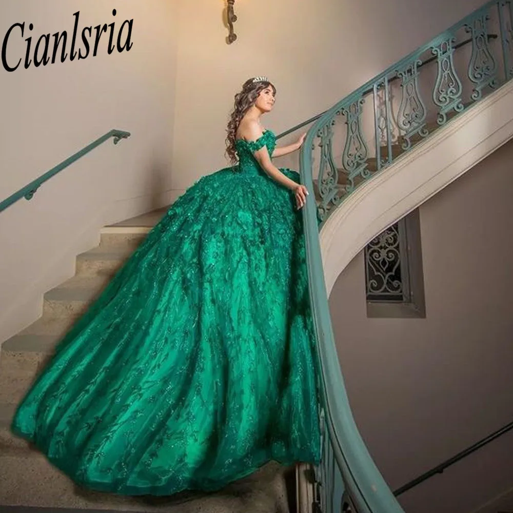 สีเขียว Sparkly Quinceanera กับ Cape Tassels หวาน16ชุดชุดไปงานเต้นรำ3D ดอกไม้ Tulle วันเกิดชุด Vestidos De 15