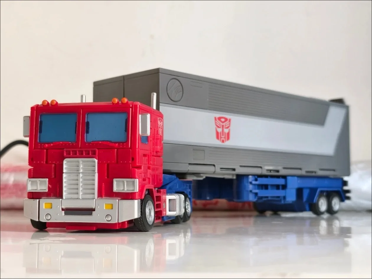 هاسبرو تحويلها اللعب SS86 OP فيلم 40th الذكرى C الفئة مع النقل الأسطوانة الصغيرة روبوت عمل أرقام هدية جمع