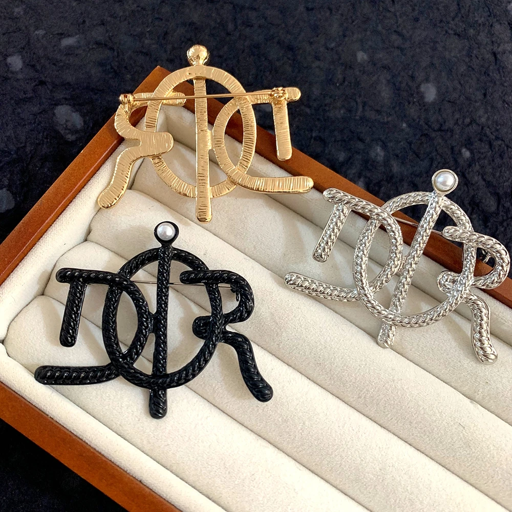 #44 Best Brooches & Lapel Pins to Buy In 2026