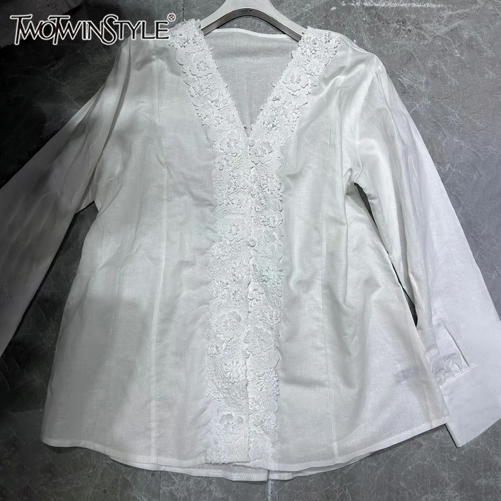 

TWOTWINSTYLE White V Neck Lace Embroidered Design Shirt for Women V Neck Long Sleeve Loose Blouse for Office Commute KBL561908