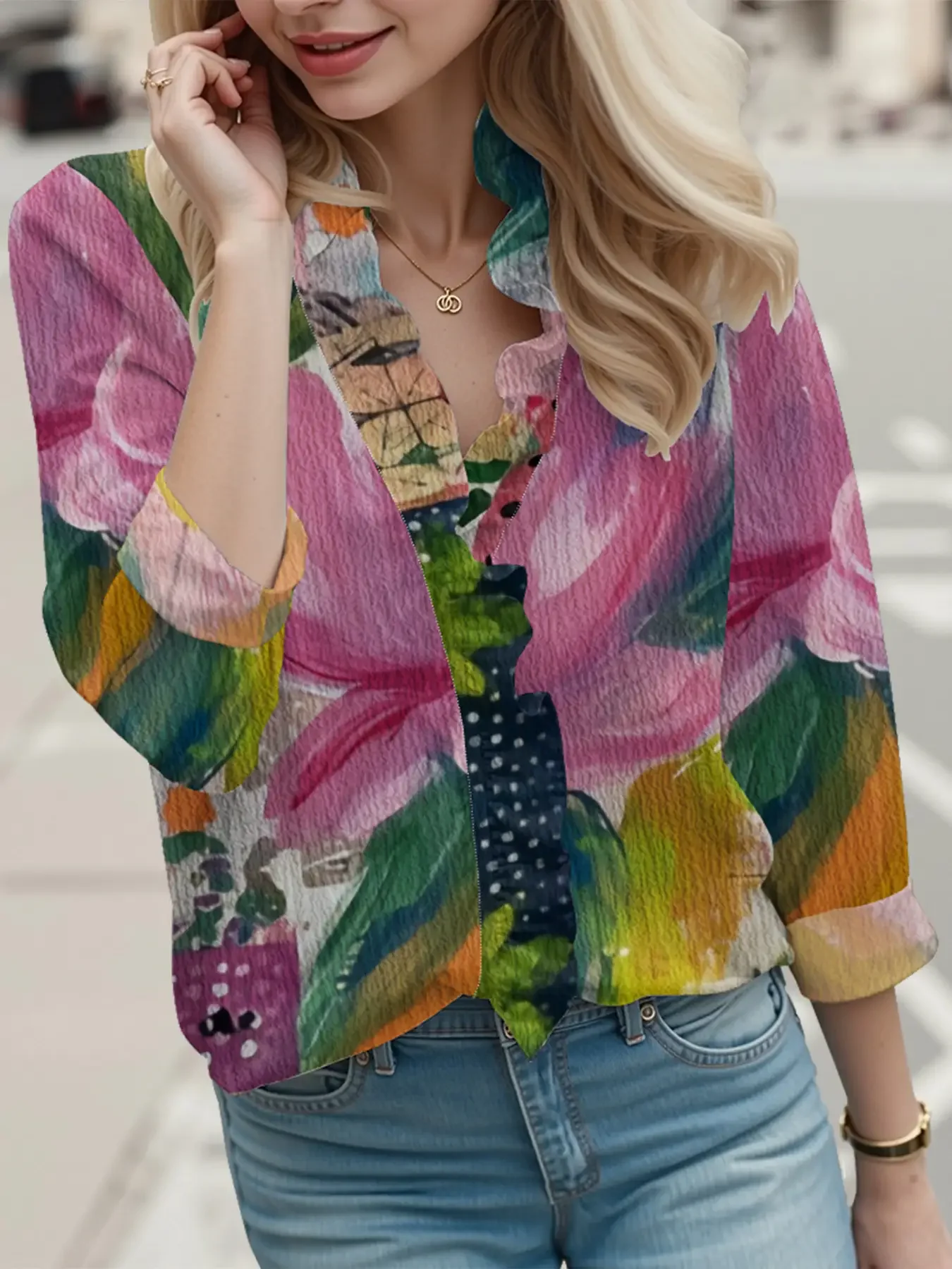 Autumn new V-neck casual top, women's long sleeved lace shirt, Lace trim - wrinkle resistant short sleeved shirt