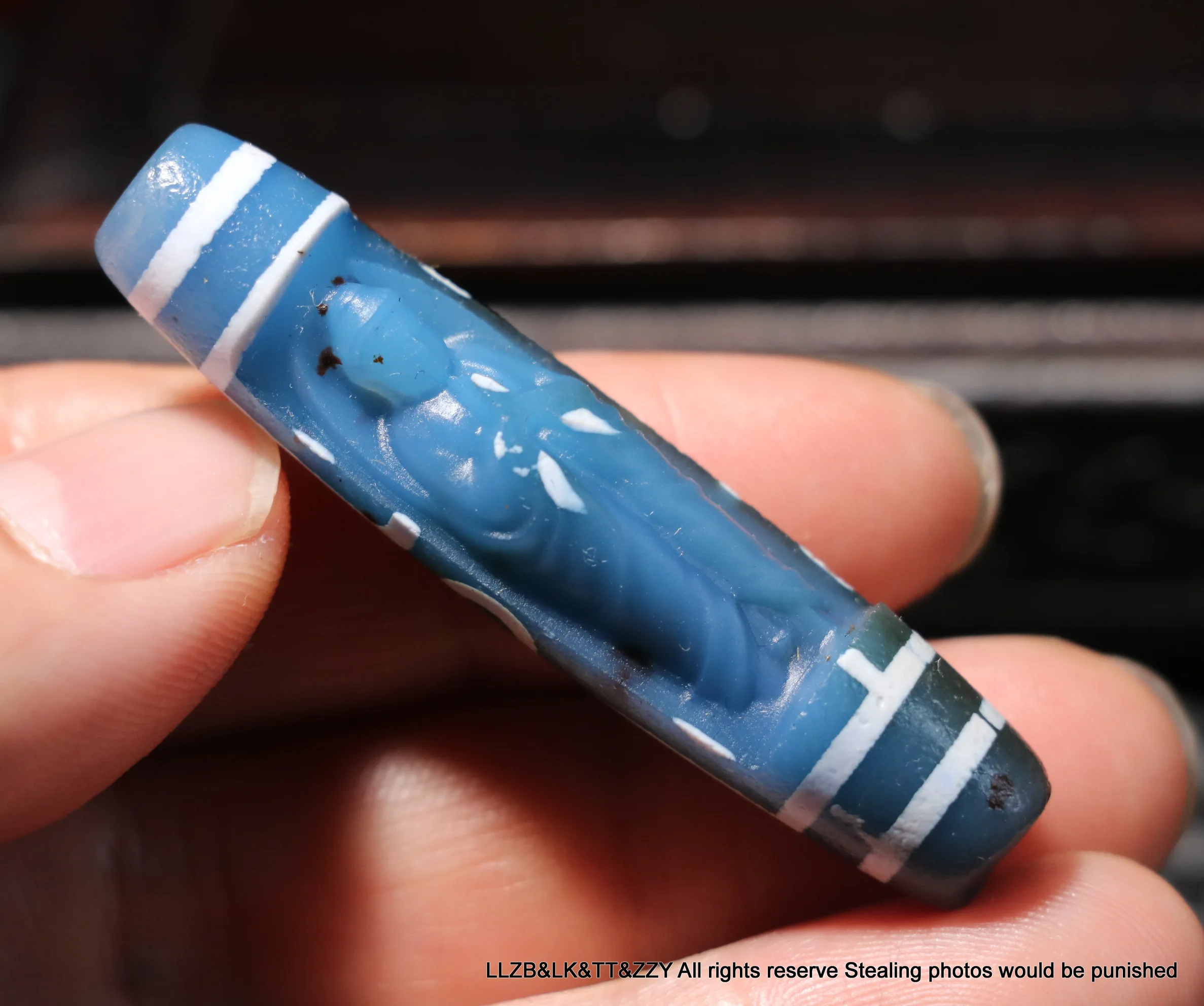 

A Magic Tibetan Old Agate Blue Color Blessing Buddha Figure Sculptural dZi Bead Carving Pendant LKbrother Talisman