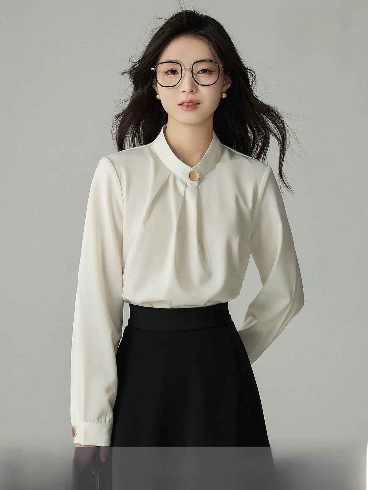 

Elegant Satin Women's Shirt Metal Button Design Retro Hong Kong Style Light Maturity Court Style Breathable Long Sleeve Shirt