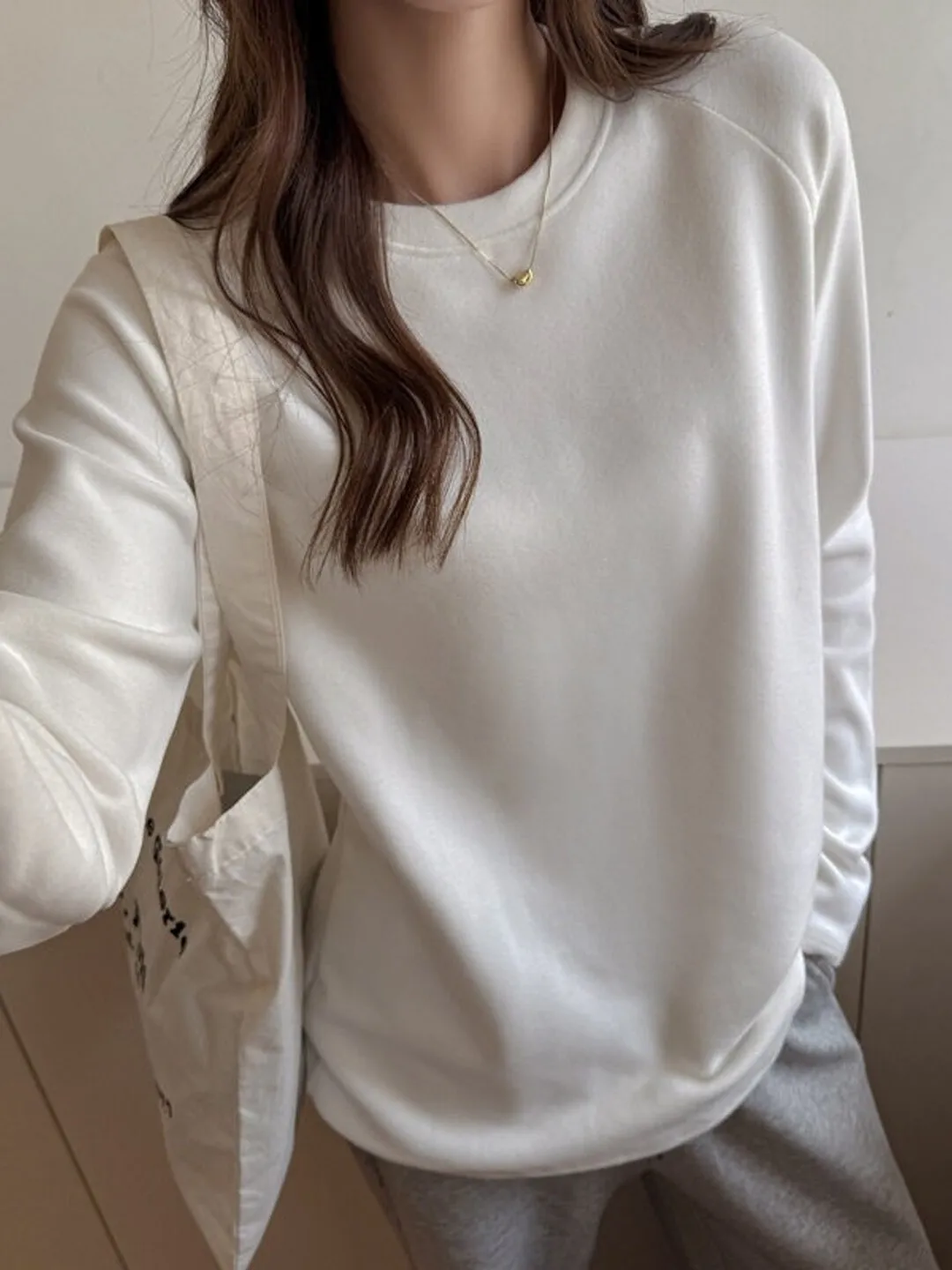 

Loose Women's Long Sve round Ne Base irt Spring Lazy Sle White Casual Knitted Top plus Size oulder Insertion Inner...