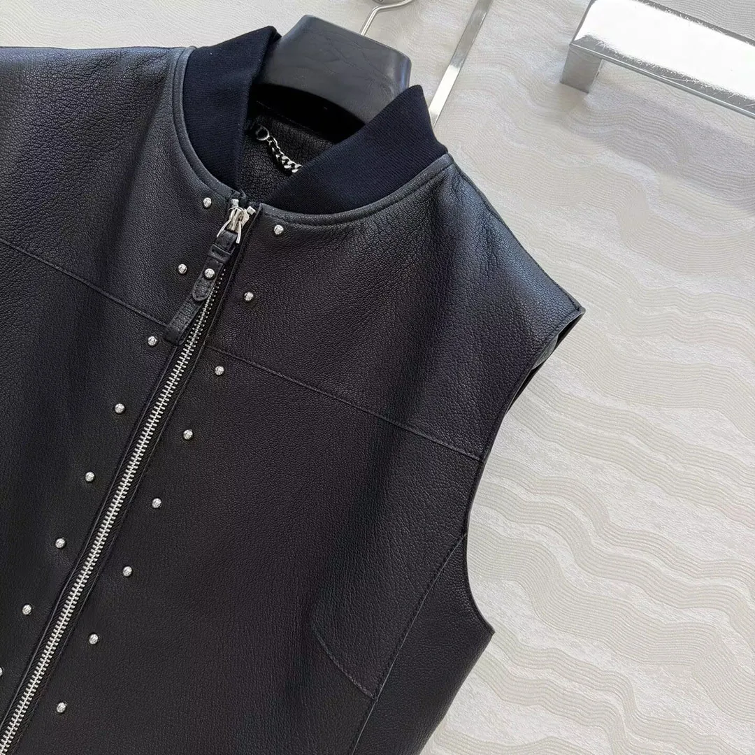Chaleco Corto de Piel de Oveja 100% de Alta Calidad, Diseño Negro, Cuello Redondo, Sin Mangas, Cierre de Cremallera, Remaches, Estilo Vintage para Mujer