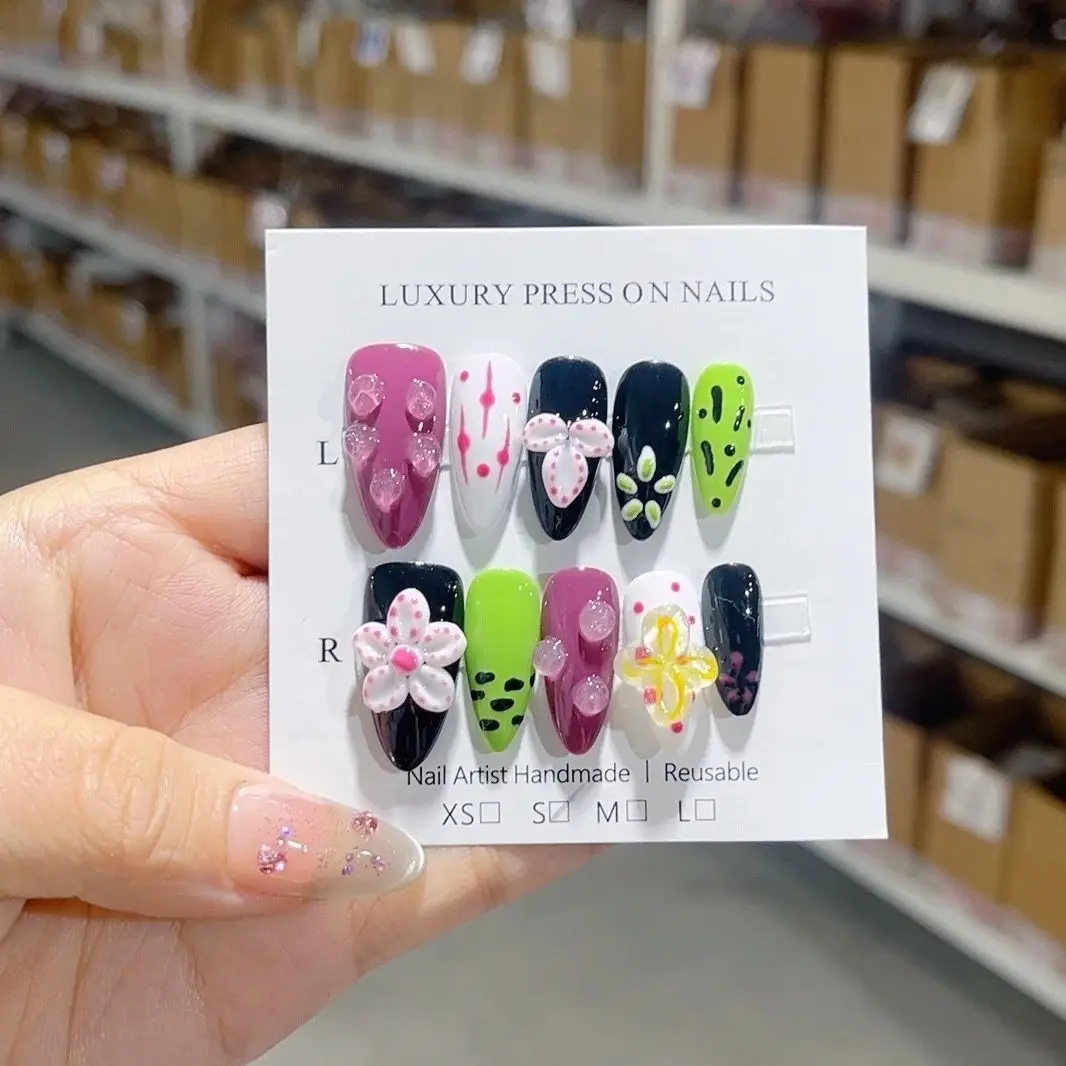 Handgemaakte pers op nagels met verwijderbaar en herbruikbaar ontwerp, hoogwaardige luxe stijl en whitening-effect.nr.D248