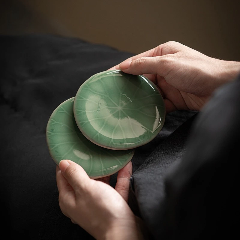Celadon Shadow Carving Coaster, Chinese Antique Kung Fu Tea Set, Handmade Tea Holder, Ceramic Lotus Leaf Coaster