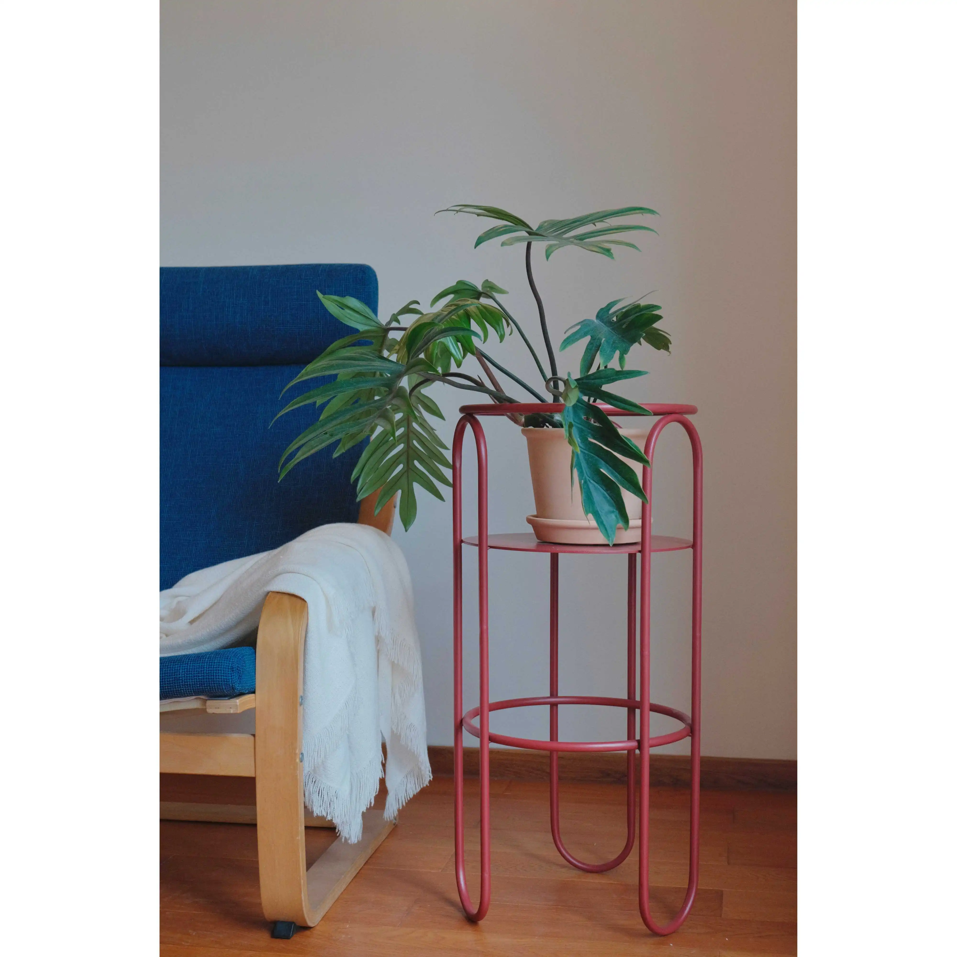 

Retro red flower stand indoor very simple movable design balcony flower pot living room modern iron art
