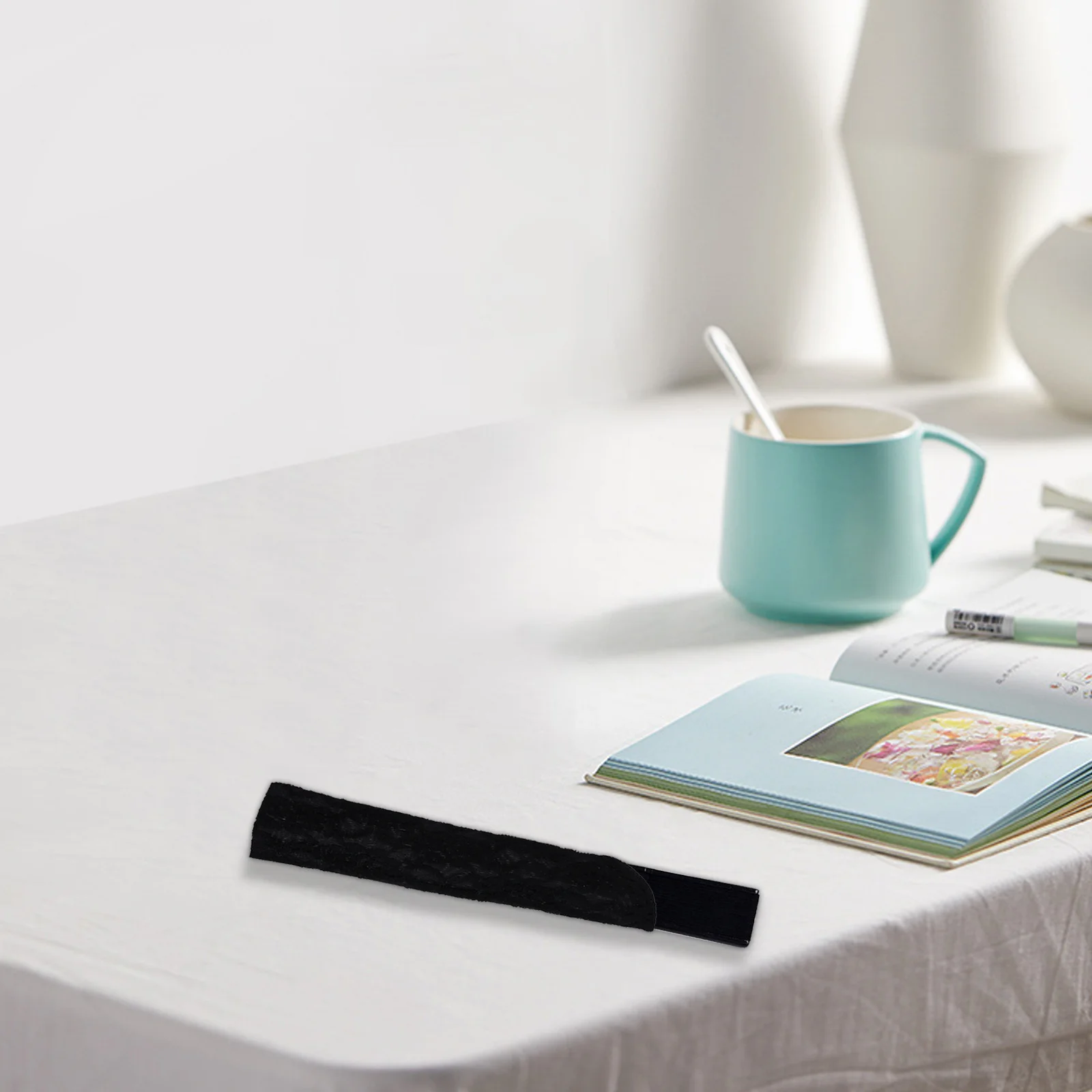 

2pcs Folding Fan Pouch Handmade Lace Linen Storage Bag Lightweight Portable Case For Handheld Fan Vintage Style Holder