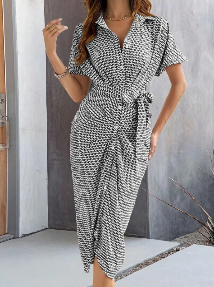 

Women's Elegant Striped V-Neck Five Quarter Sleeve High Waisted Temperament Breasted Short Sleeved Dress