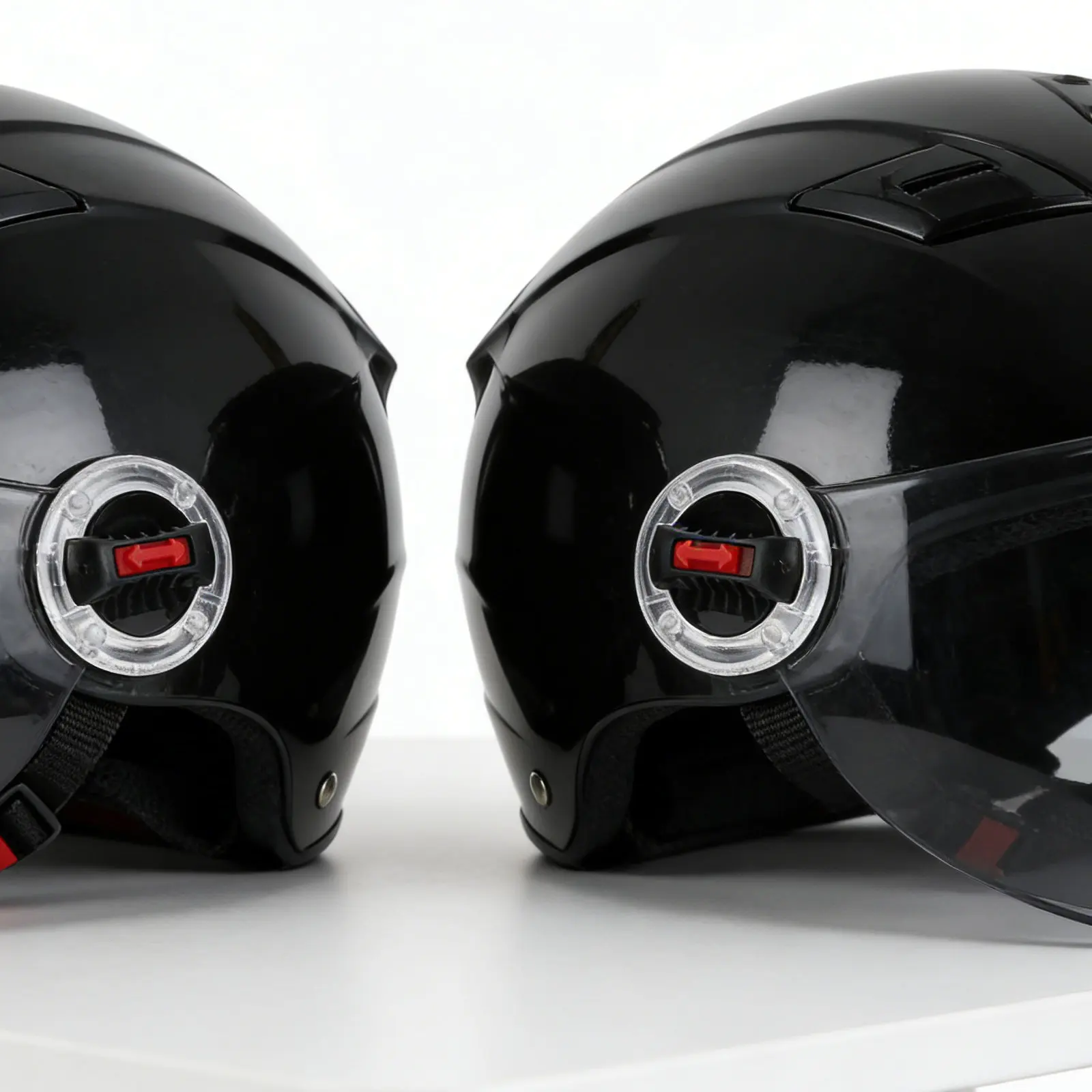 

Комплект из 2 шт. премиум-класса: механизм фиксации визора мотоцикла, зажим для защиты от солнца, быстросъемная поворотная кнопка для ежедневных поездок