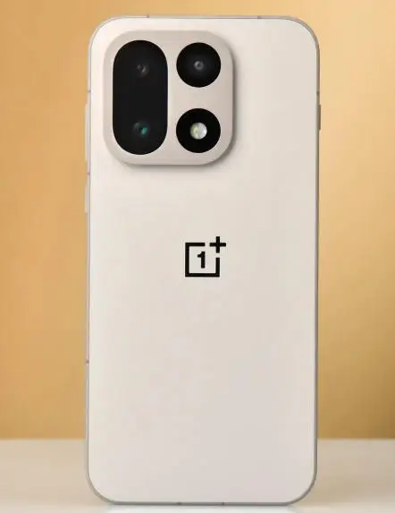 Original Oneplus 15 Global Rom Mobile Phone Snapdragon 8 Elite Gen 5 6.78" AMOLED 50.0MP 120W Charge 50.0MP IP69 Waterproof