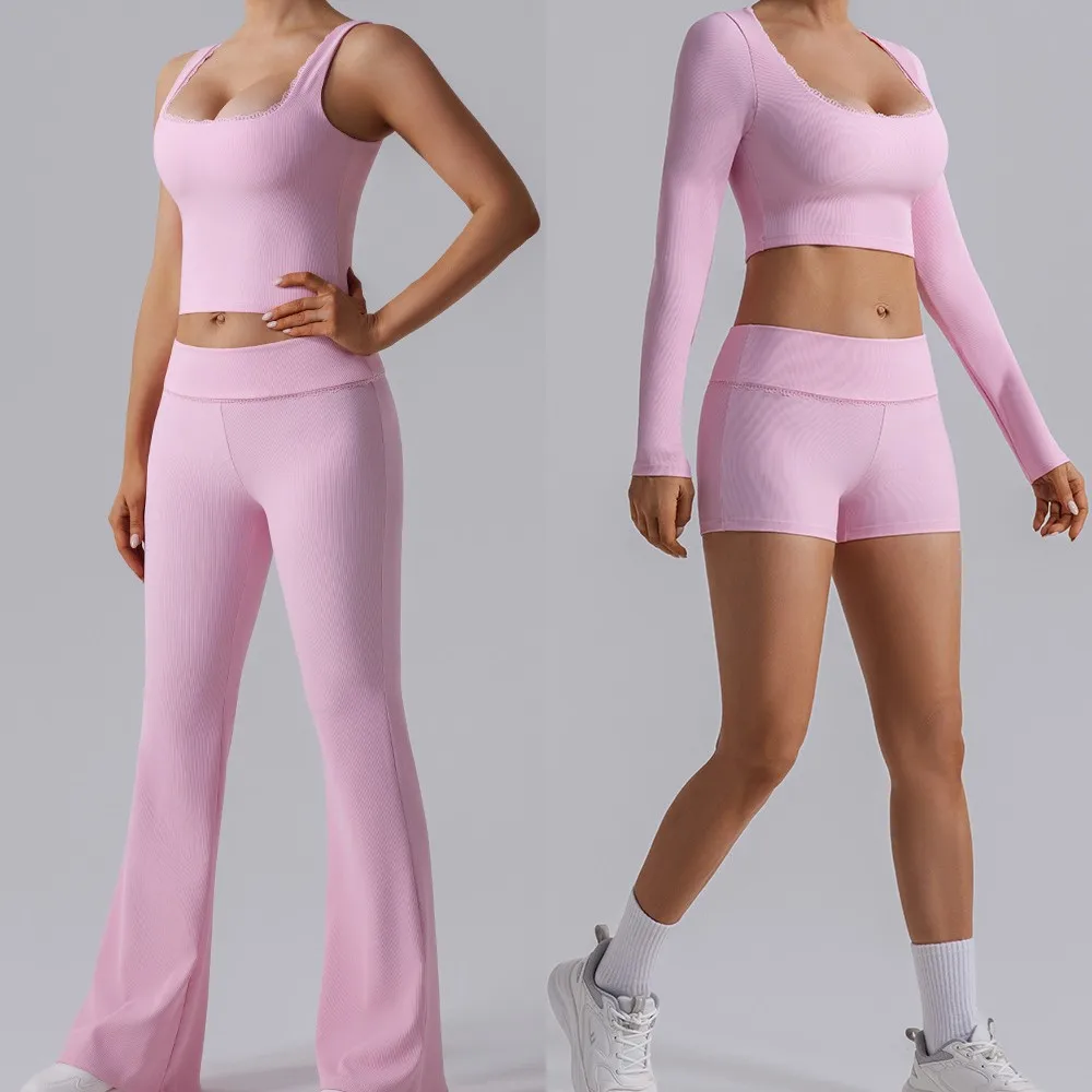 Рисунок 2 - кружевной женский комплект для йоги