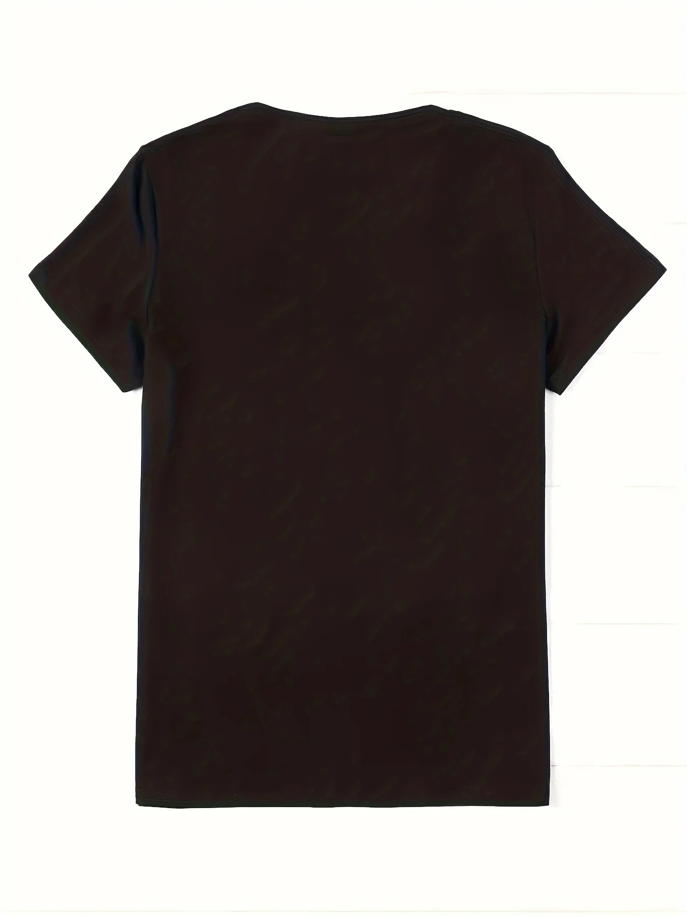 T-shirt da donna con stampa cuore a farfalla scintillante, top girocollo casual a maniche corte, design rosa e blu vibrante, morbido tessuto di cotone