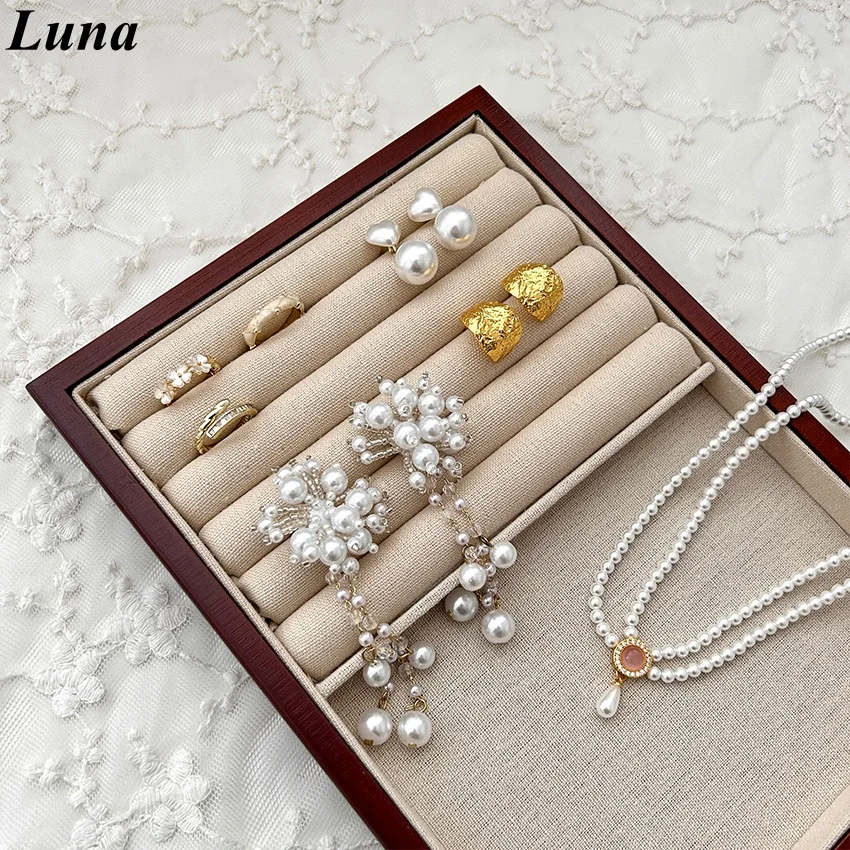 

Деревянный поднос для ювелирных изделий цвета ореха, ювелирное кольцо, ожерелье, табличка для демонстрации ювелирных изделий, серьги, реквизит для фотосъемки