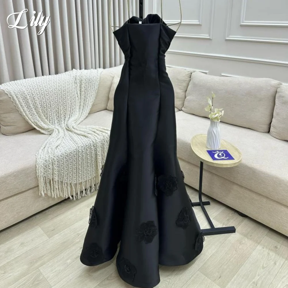 Sukienka balowa Lily Black bez ramiączek, z kwiatami 3D, krój trąbka, gorsetowe wiązanie na plecach, plisowana, idealna na specjalne okazje, możliwość personalizacji.