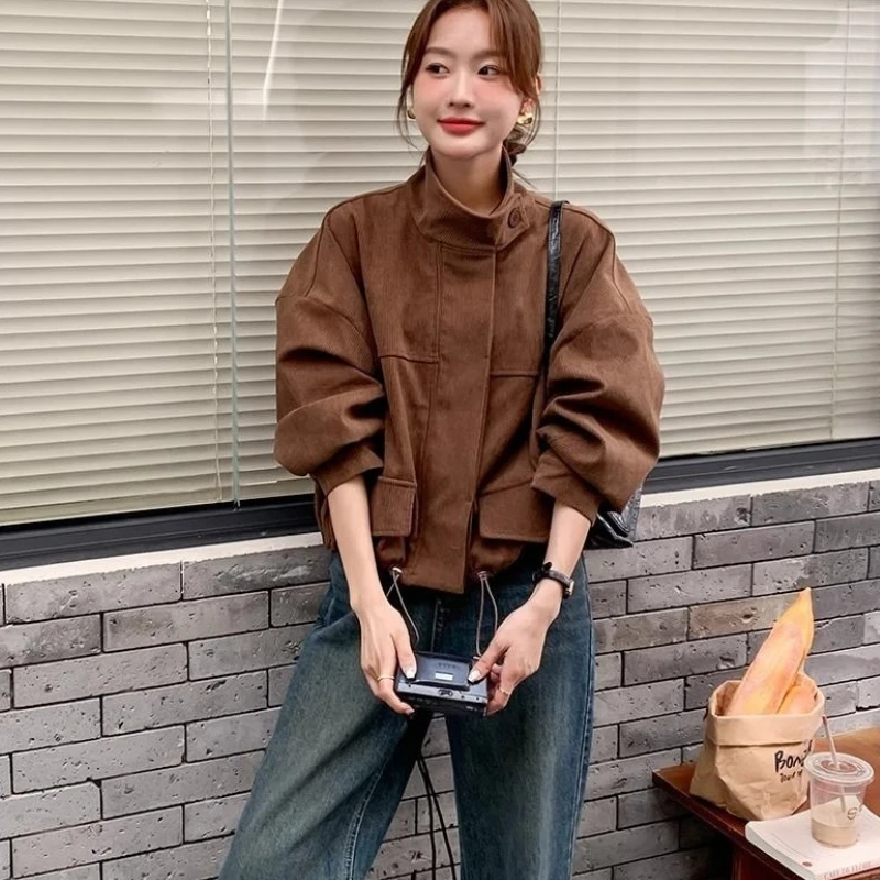 سترة نسائية قصيرة بنية سروال قصير بتصميم هاراجوكو ريترو فضفاضة وياقة واقفة ملابس عمل مستوحاة من أزياء ربيع الخريف #4