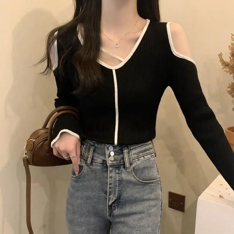 

Off-shoulder V-neck Sweater for Women Autumn Winter New Sweater Bottoming Long-sleeved Top