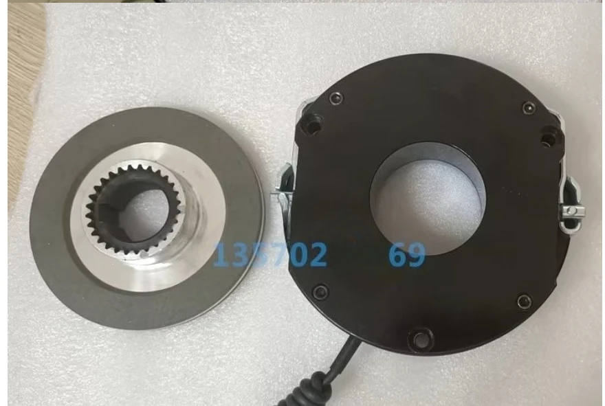 

Тормозные колодки европейского типа BFK458-06/08/10/12/14/16/18/20/25 и тормозной диск