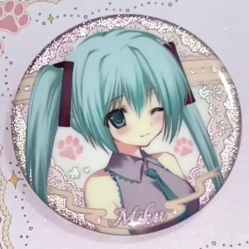 

Новый значок Хацунэ Мику Хацунэ Мику проект DIVA аниме периферийные устройства милая креативная брошь школьный орнамент
