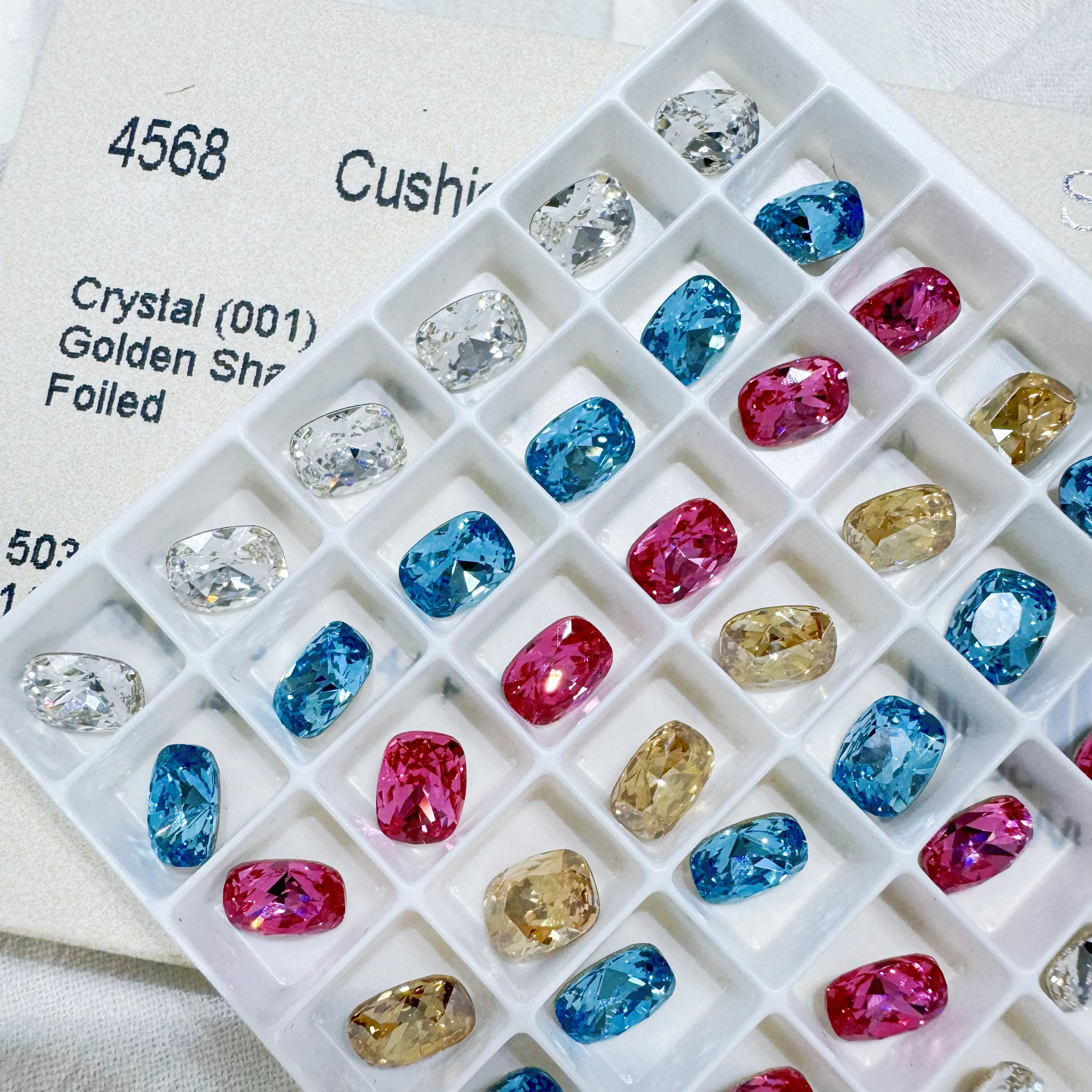 K9 Vetro Grasso Ovale CZ Pietra Sintetica Cristallo Cubico Strass Diamante Sciolto Vetro Strass Zircone per Nail Art Gioielli Artigianali