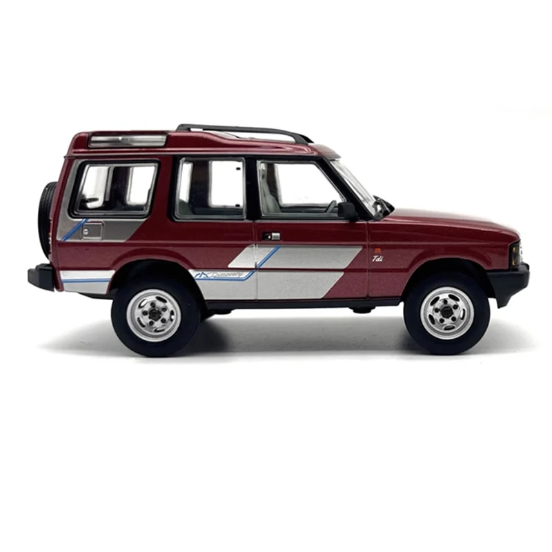 OXFORD Diecast 1:43 Scale Discovery 1 Old Style Off Road Vehicle Alloy Car Model Finished Product Simulation Toy Static Model