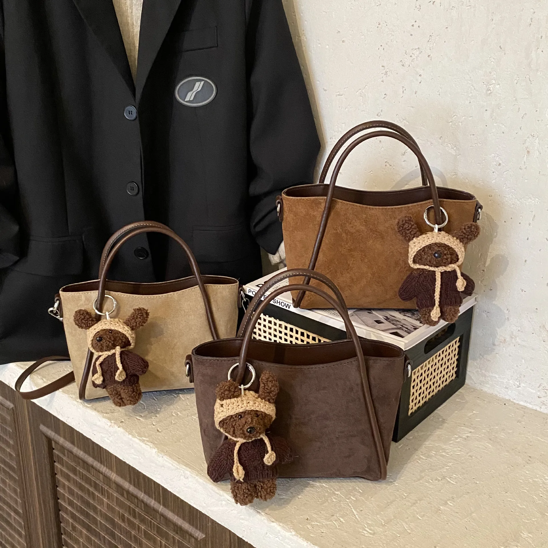 

2025 Women's Bucket Bag, Genuine Leather Multi-way Shoulder Crossbody Purse, Large Capacity Tote for Work Commute & Daily Use