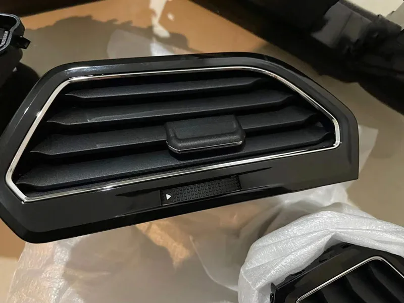 For VW Tuguan 2017 -- Air conditioning outlet