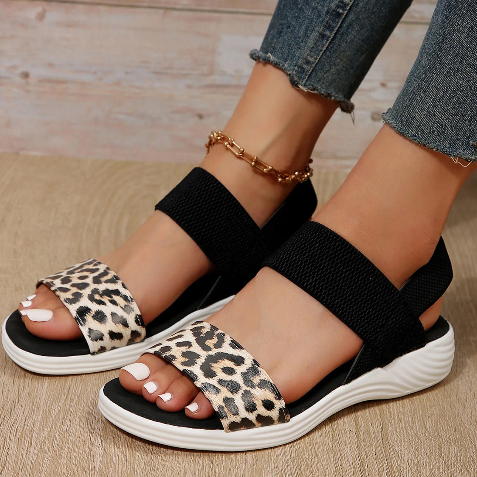 

2023 Summer Leopard Print Sandals Open Toe Elastic Band Wedges Low Heels Sports Sandals Simple Fashion Comfy Sandals for Women