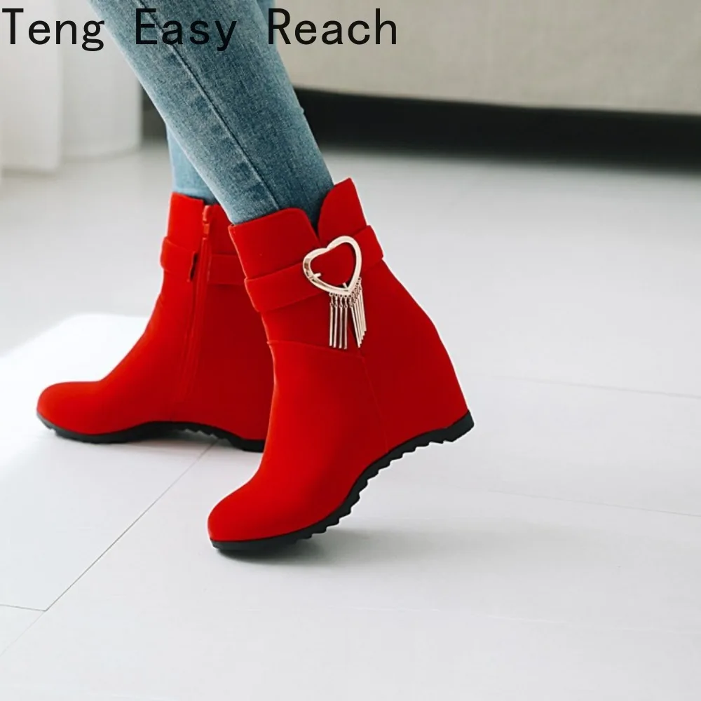 

Женские модные ботинки Botas Femininas, черные, из искусственной замши, на танкетке, повседневные, весенне-осенние, удобные, красные, размеры 33-44