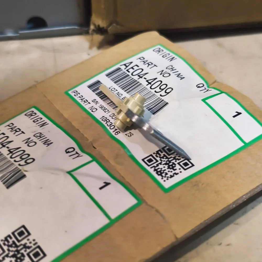 

35pcs. AE044099 AE04-4099 Upper Fuser Separation Claw PICKER FINGER for Ricoh MP4000 MP4001 MP4002 MP5000 MP5001 MP5002 4002SP