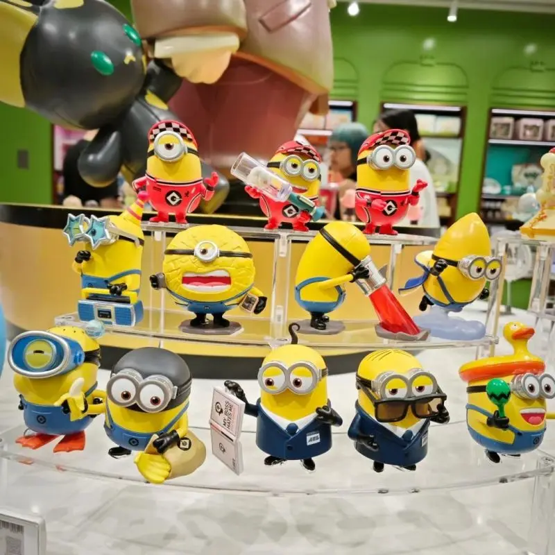 Despicable Me 4 caja ciega Minions misterio lindo Carl Ron Phil Gus Mel Jerry figura de acción Minions juguete sorpresa niños juguete de regalo de Navidad