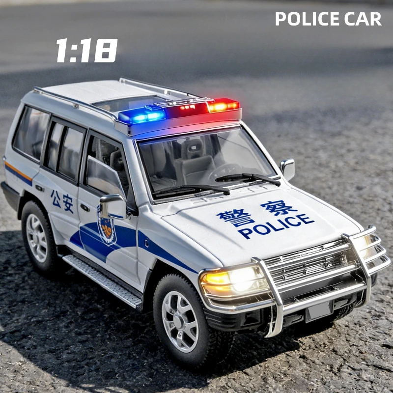 

1:18 Pajero полицейская машина, имитация сплава, модель внедорожника, литая под давлением металлическая игрушечная машинка, детский подарок на день рождения