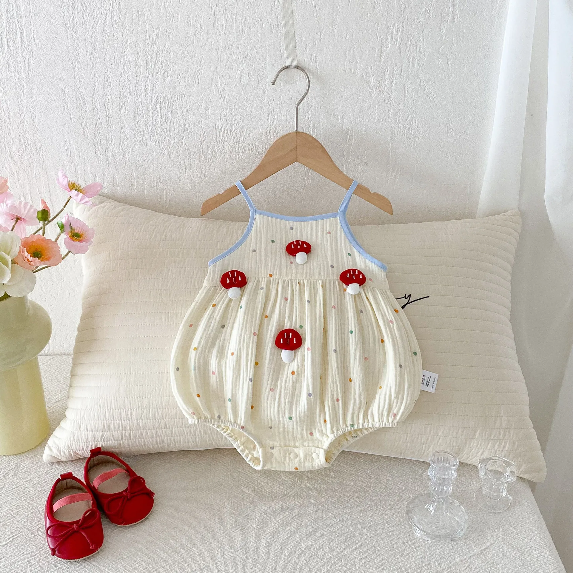 

Summer New 0-2Y Baby Girl Spaghetti Strap Bodysuit Colorful Dots 3D Mushroom Decor Soft Cotton Daily Wear
