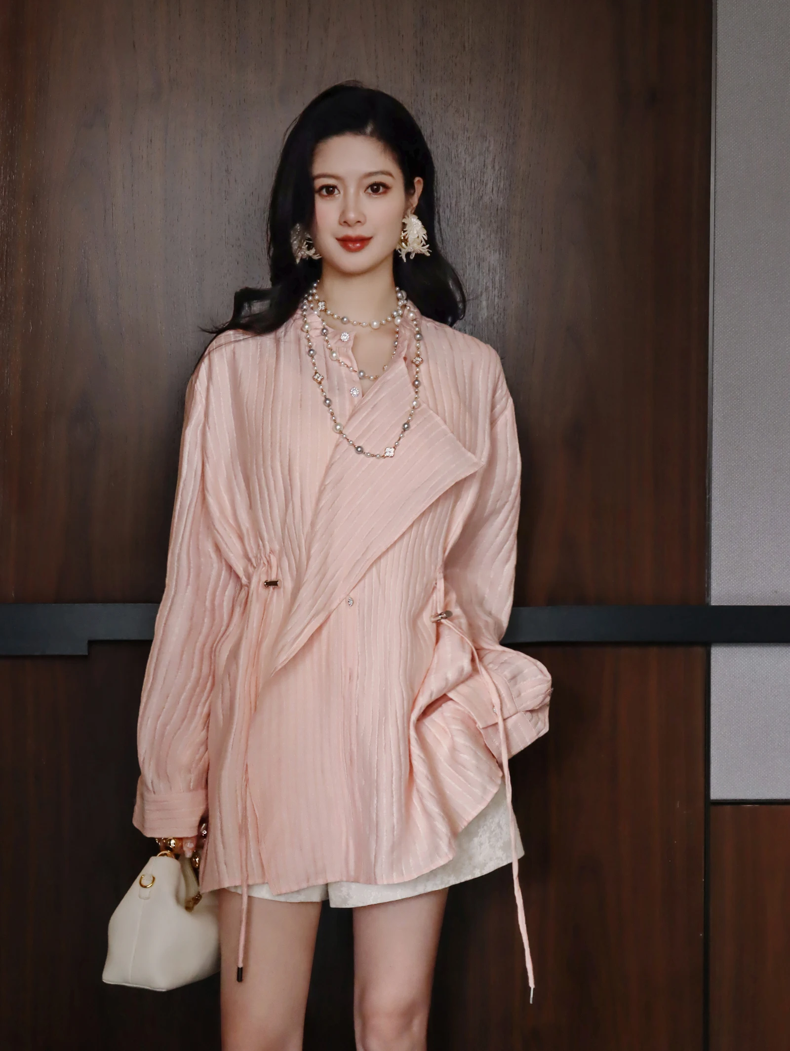 

Розовая блузка с рюшами на талии, женская, в нежном стиле, с длинным рукавом, асимметричный дизайн, шелковая, прямого кроя, для повседневной носки