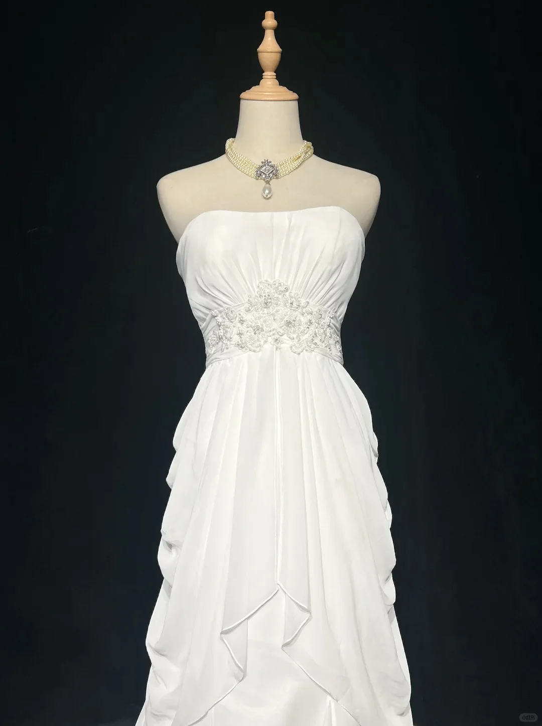 Robe de Demoiselle d'Honneur Trapèze sans Bretelles en Tulle, Tenue Élégante, Dos aux, Perlée, Sirène, pour Occasions Formelles, Mariage, Bal, Quelle que soit la Collection 2025