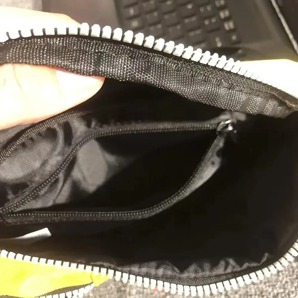 حقيبة صدر رياضية كلاسيكية وعصرية للجنسين، حقيبة خصر مقاومة للماء وعصرية